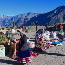 Waiting for business at the viewpoint Cruz del Condor